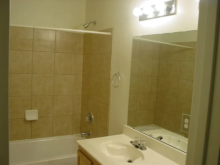 708 Gunters Mountain Ln — Photo 9