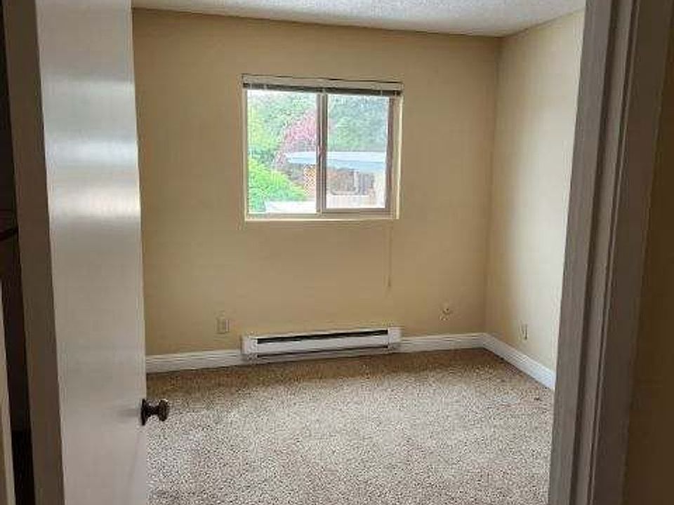 Palm Apartments 7123 Palm Ave Sebastopol CA Zillow