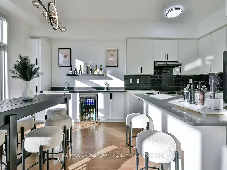 104 Shepherd Dr — Photo 18