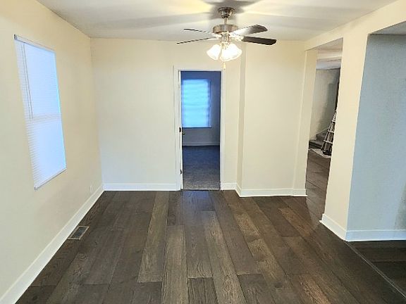 3rd image of 6815 S Evans Ave