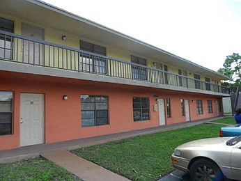 2nd image of 4864 Paulie Ct APT 81