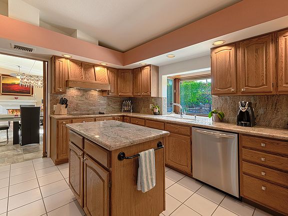 5th image of 3599 E El Gaucho Cir