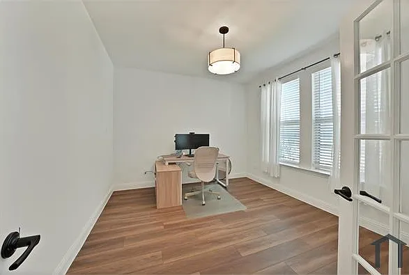 2701 Classical Dr — Photo 4