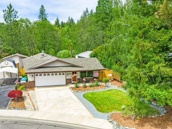3323 Neamar Dr, Grants Pass, OR 97527