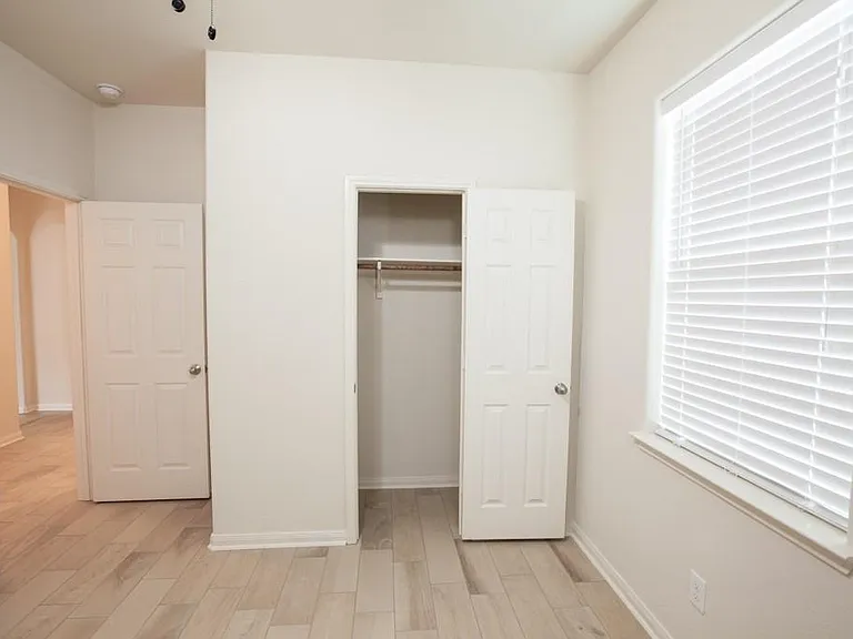 128 Tennyson St — Photo 20
