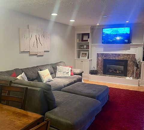 5th image of 5945 King Hill Dr