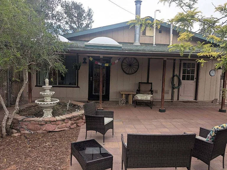 45 Red Rock Crossing Rd — Photo 4