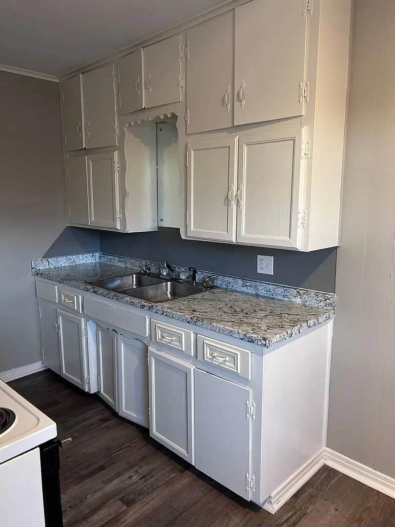 South Fork-May Ave 4-Plex — Photo 4