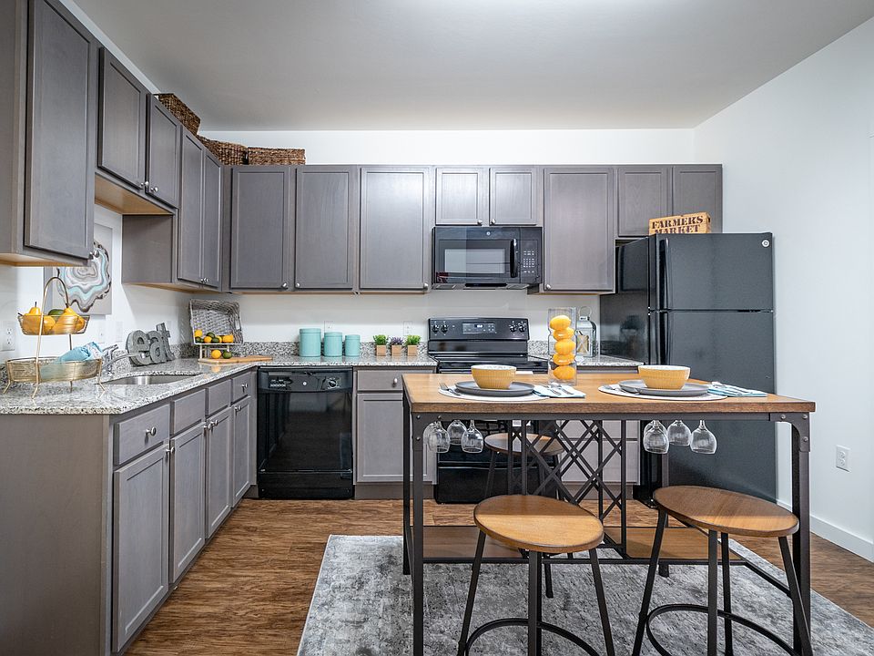 1st image of 1903 E Marshall St APT 316
