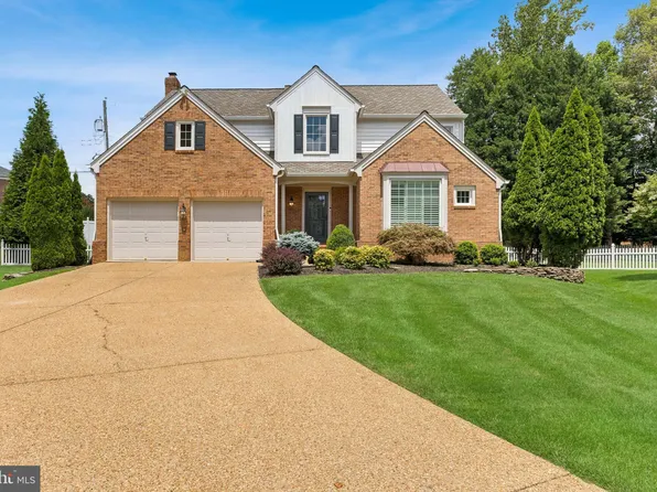 1961 Yearling Ct, Vienna, VA 22182