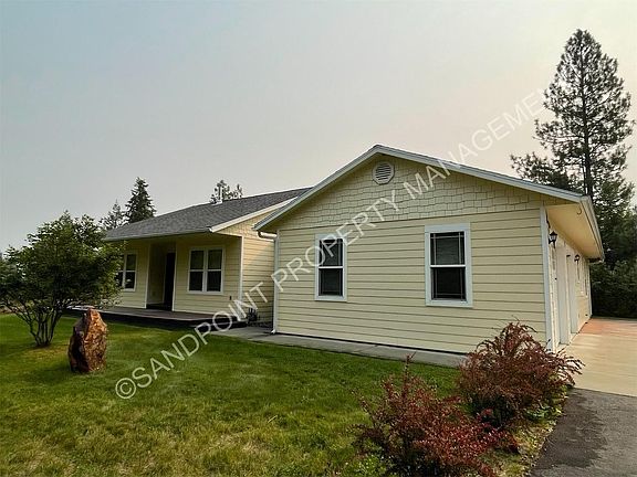 2nd image of 695 Pinnacle Cir