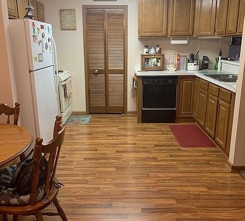 2nd image of 8615 Scenicview Dr #103