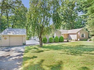 326 Eyland Ave, Succasunna, NJ 07876