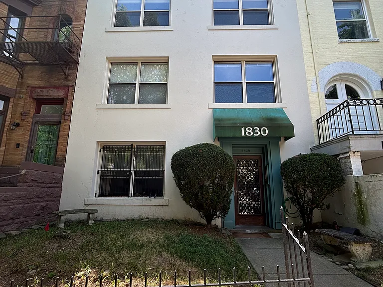 1830 California St NW #1 — Photo 24