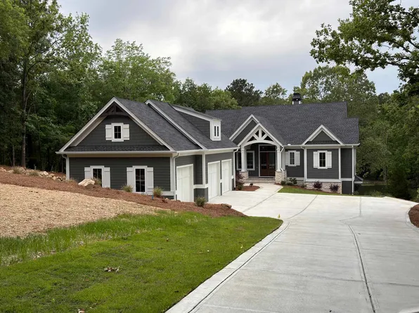 251 E River Bend Dr, Eatonton, GA 31024