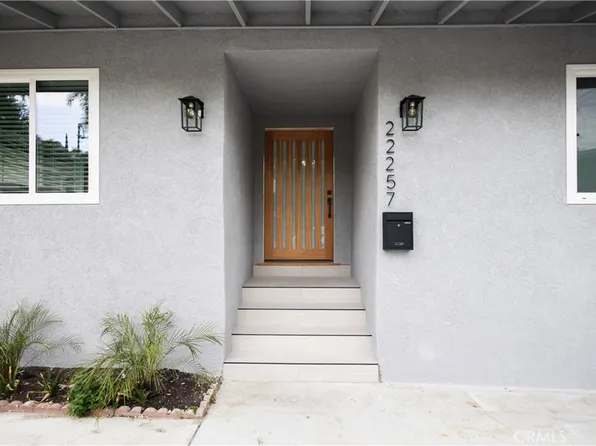 22257 Macfarlane Dr, Woodland Hills, CA 91364