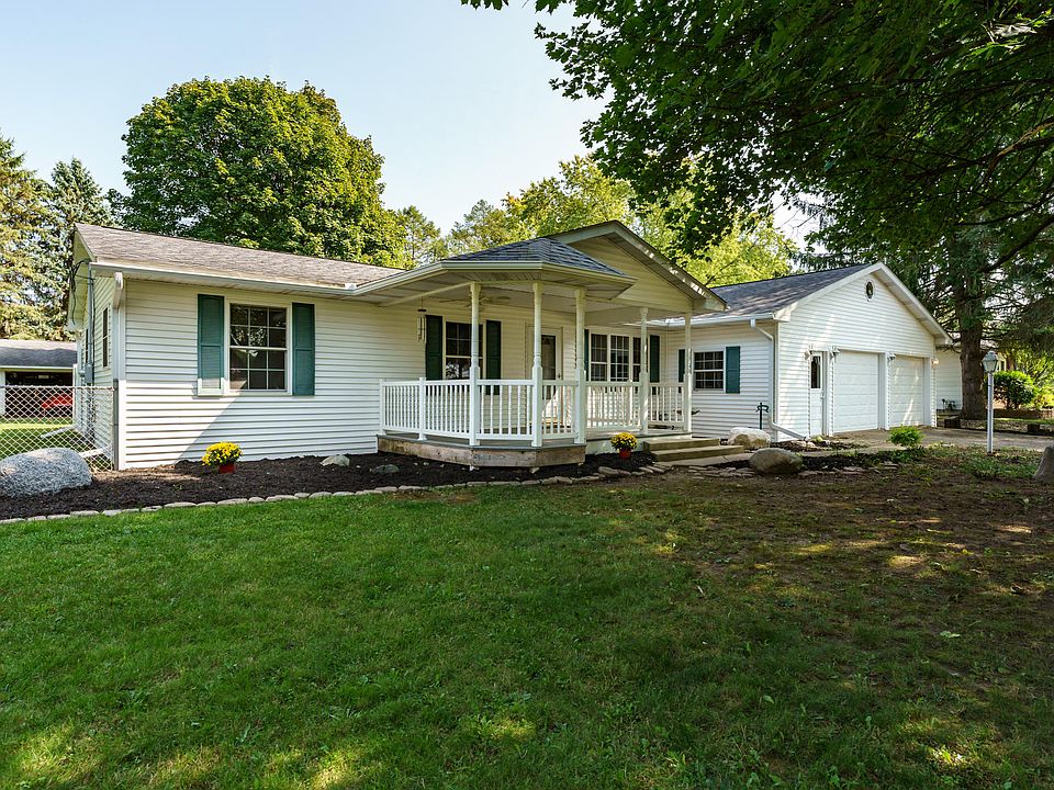 1st image of 236 Walker Dr