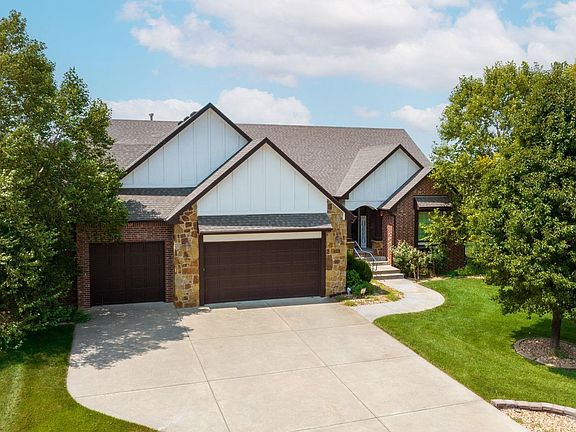 2nd image of 3045 N Willow Crk