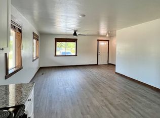 908 Roosevelt Ave, Salmon, ID 83467