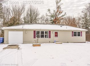 5233 Millington Rd, Millington, MI 48746