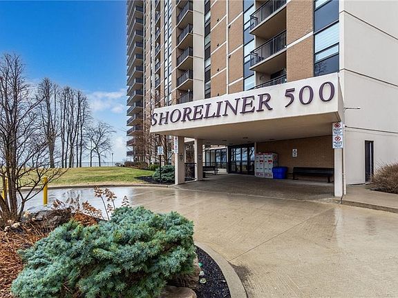 4th image of 500 Green Rd #1701