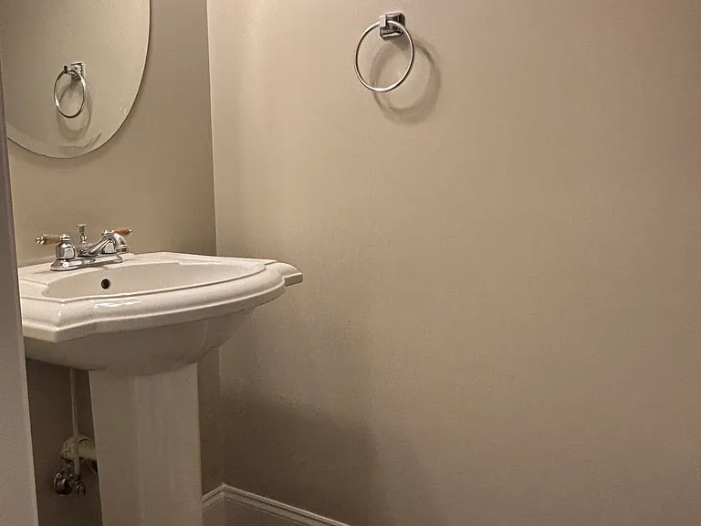445 Sand Hill Rd #5 — Photo 5