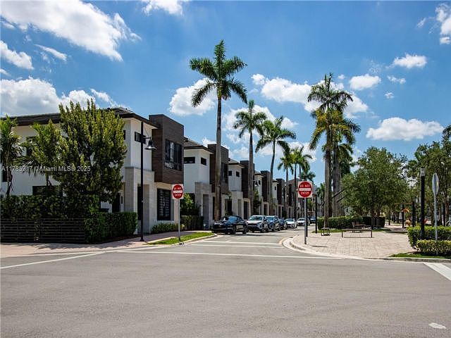 1st image of 4765 NW 85th Ave #4675