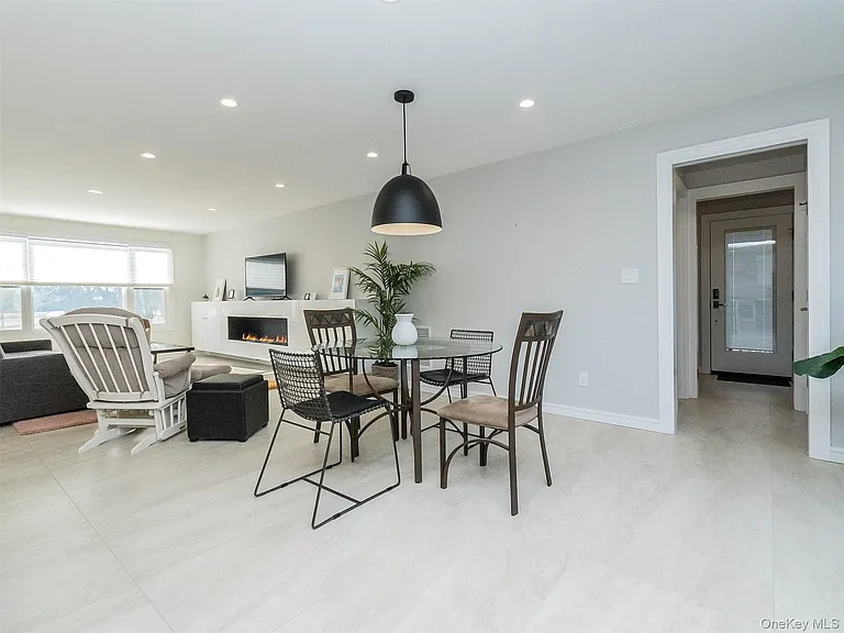 27 Pine St — Photo 12