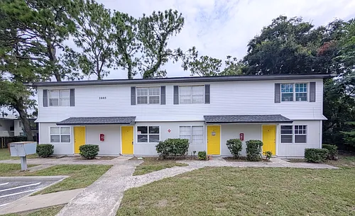 Yellow Pine Townhomes Photo 1