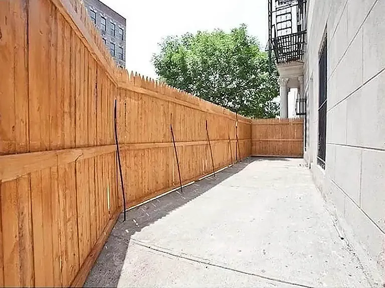 220 Roebling St #1 — Photo 8
