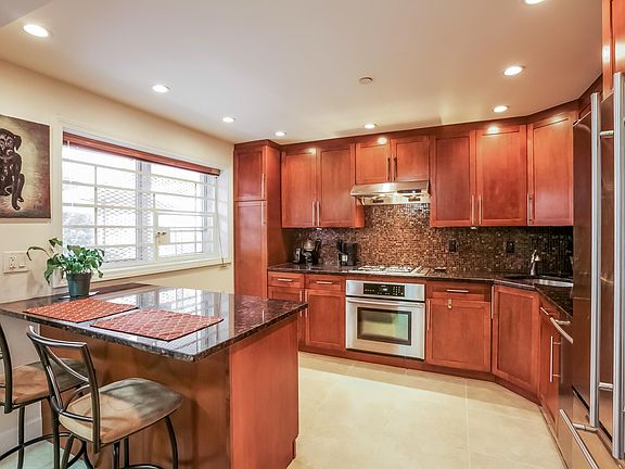 5th image of 1927 78th St APT 1A
