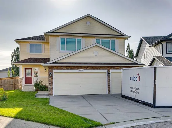 104 NW Springmere Ky, Chestermere, AB T1X 1R3