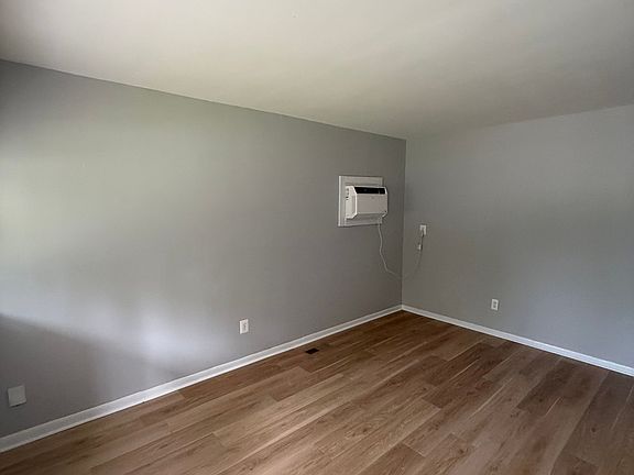 2nd image of 750 Eugene St