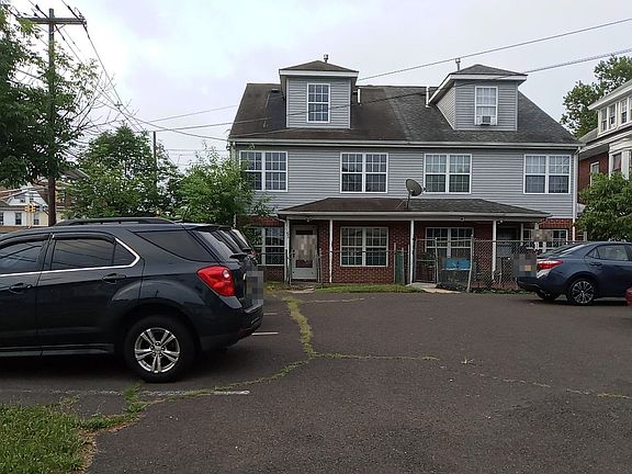 3rd image of 63 Doncaster Ave
