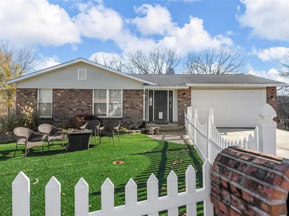 1952 Parkton West Dr, Barnhart, MO 63012