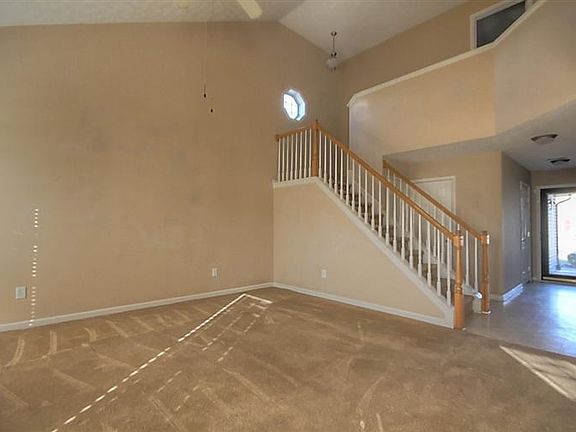 4th image of 120 Mason Springs Dr