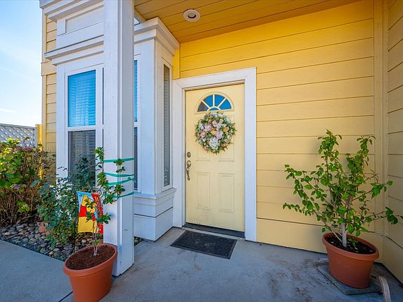 5th image of 548 Margie Pl