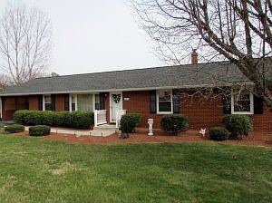 2nd image of 5035 Appletree Dr