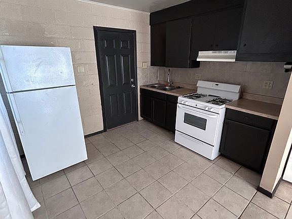2nd image of 8507 Leo St #A