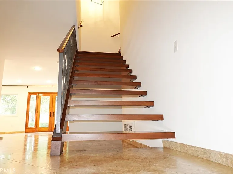 6232 Hesperia Ave — Photo 20