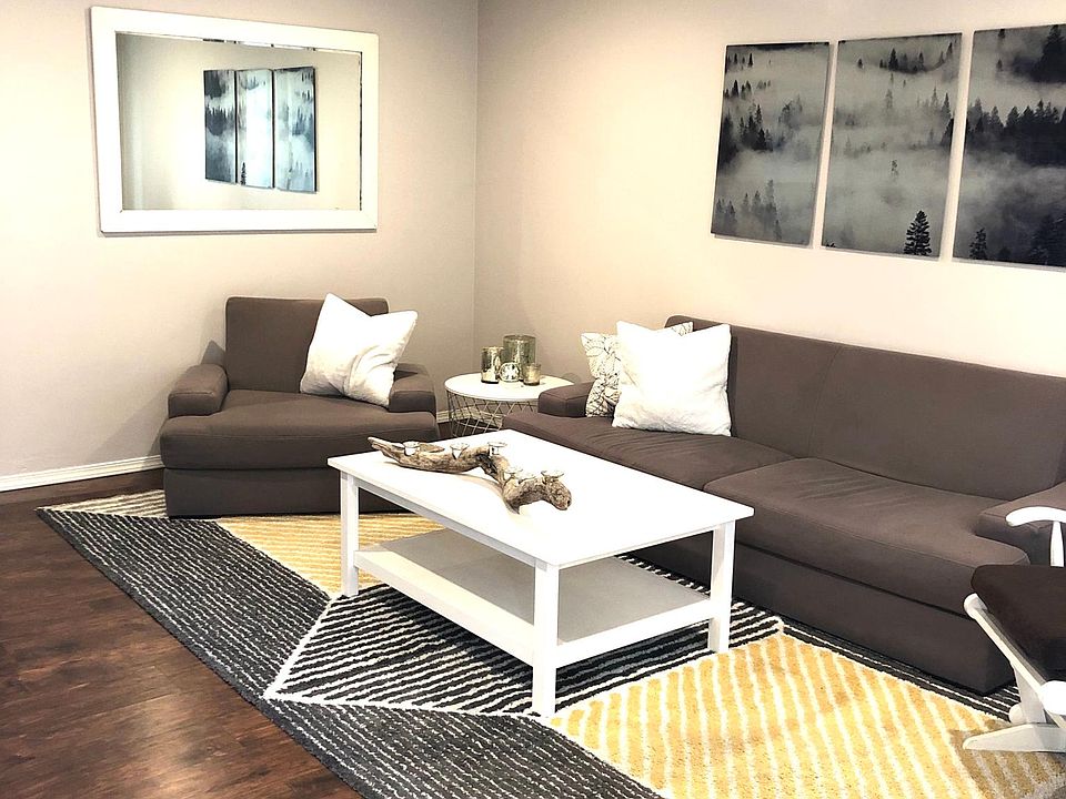 1st image of 725 Larch St APT 4
