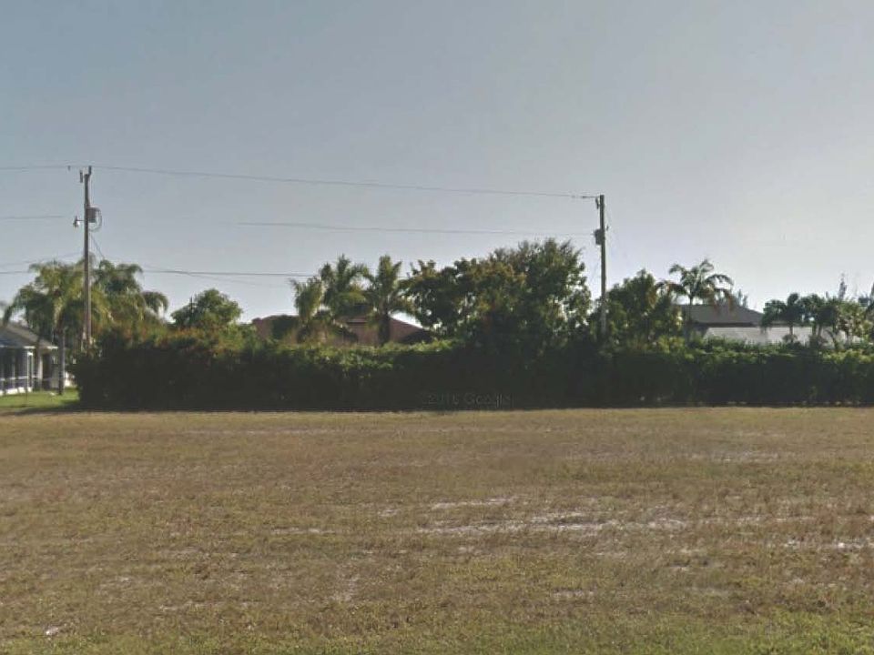 1st image of 3931 Chiquita Blvd S