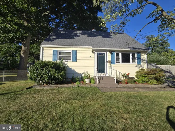 6 Andrea Ln, Hamilton, NJ 08619