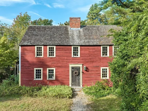 8 Ferry Rd, Salisbury, MA 01952