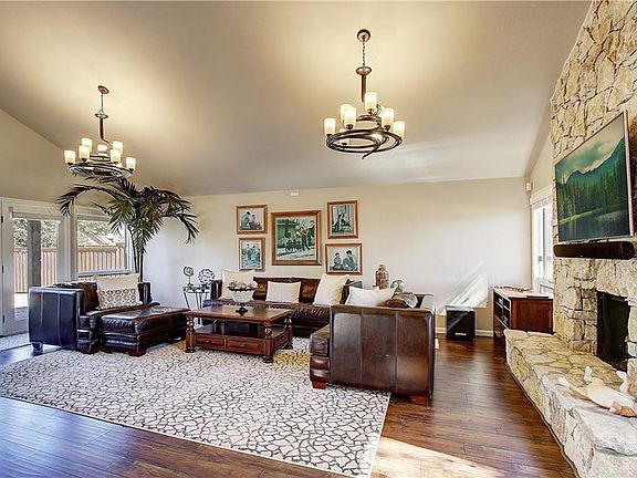 4th image of 3009 Bullock Dr
