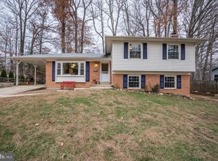 7816 Ravenel Ct, Springfield, VA 22151