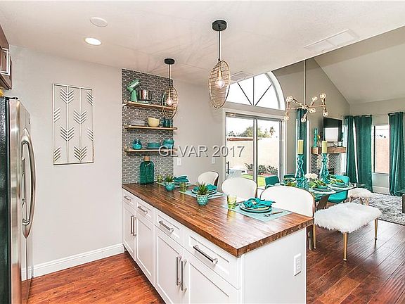 3rd image of 1930 Glistening Sands Dr