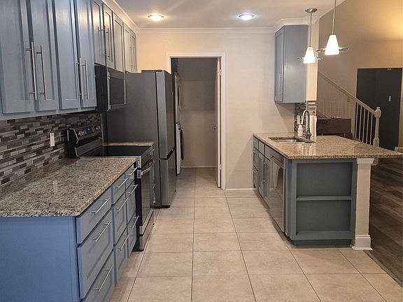 2nd image of 1402 Signet Dr