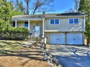 254 Godwin Ave, Wyckoff Twp., NJ 07481