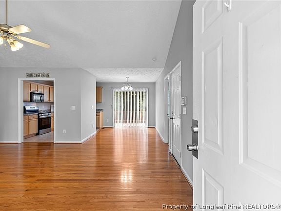 4th image of 117 Jefferson Dr
